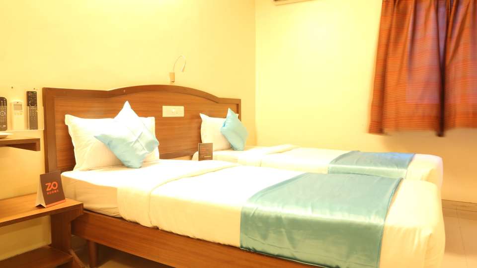 Hotel Ashiyana | Shivaji Nagar, Pune Pune Standard AC Rooms Hotel Ashiyana Shivaji Nagar Pune3